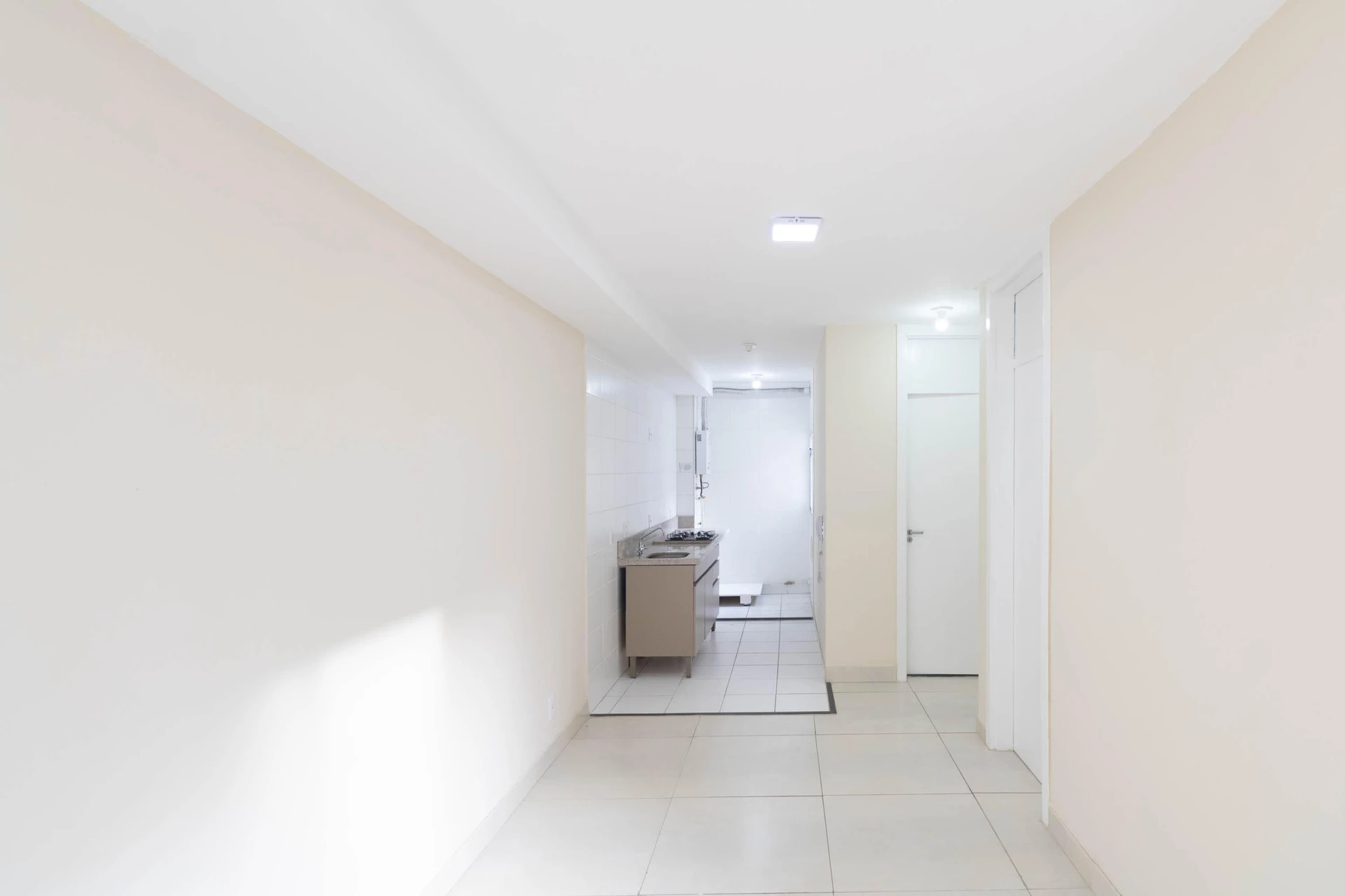 2-bedroom apartment with no parking included — photo 34