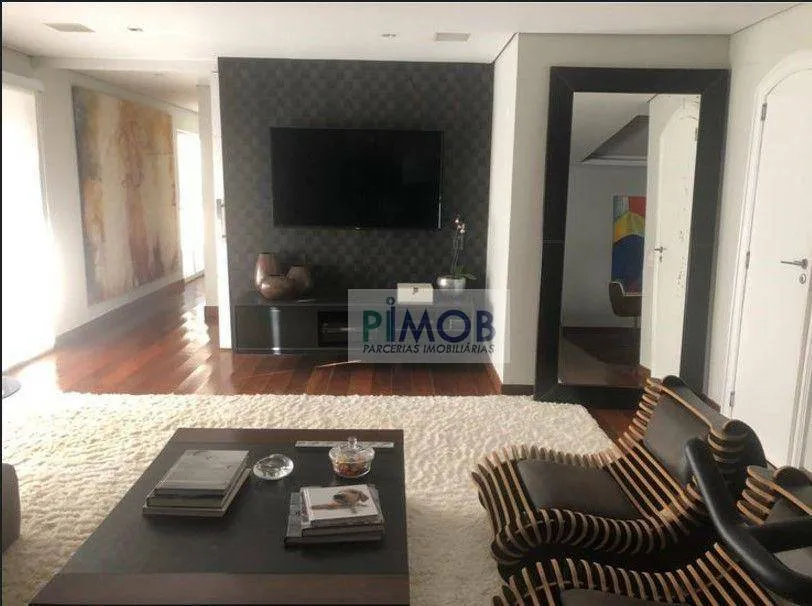 Top-floor apartment with 3 bedrooms and 330 m² — photo 12