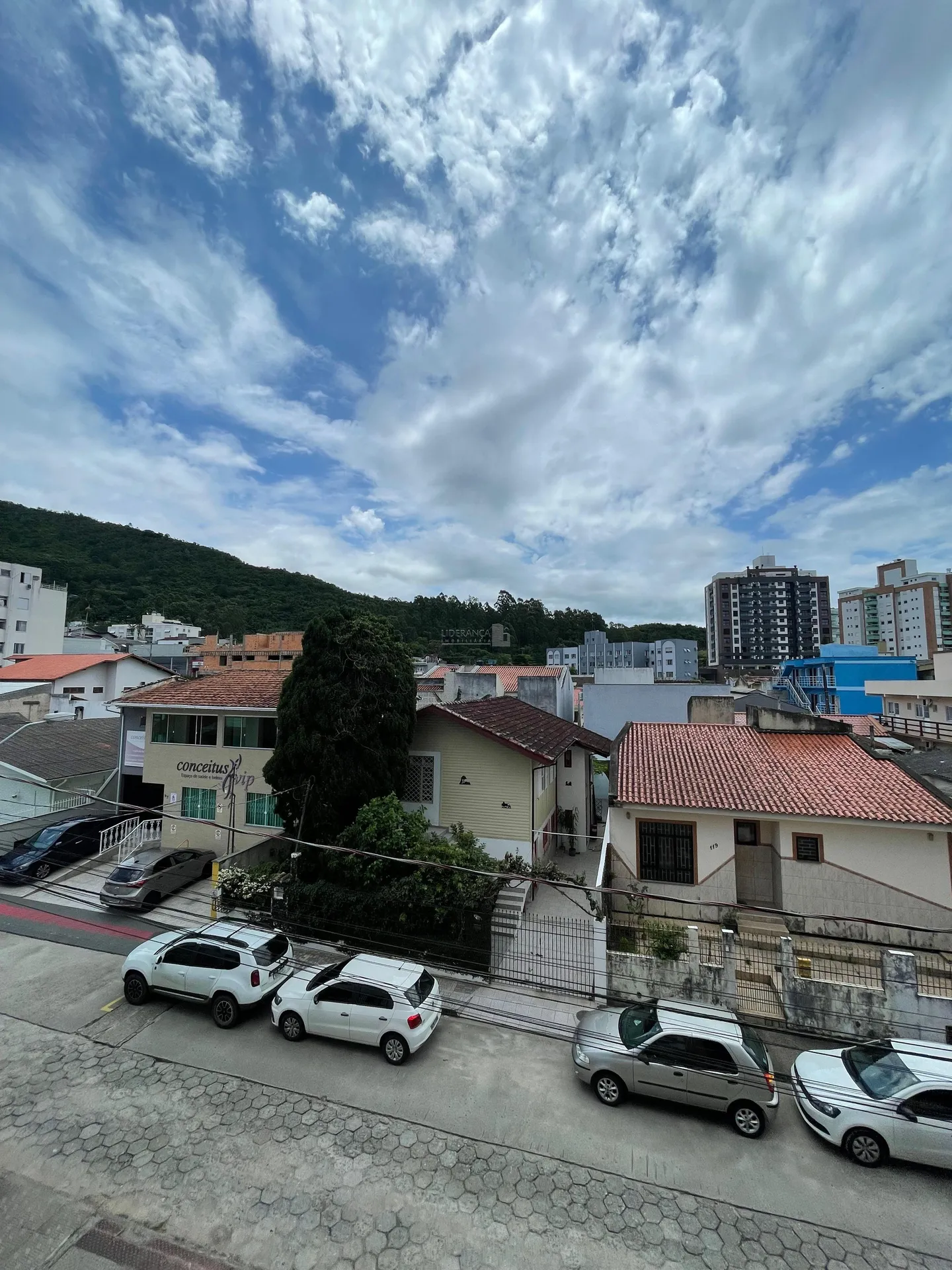 Квартира с 3 спальнями и 1 спальней с ванной, 105 м² — photo 11