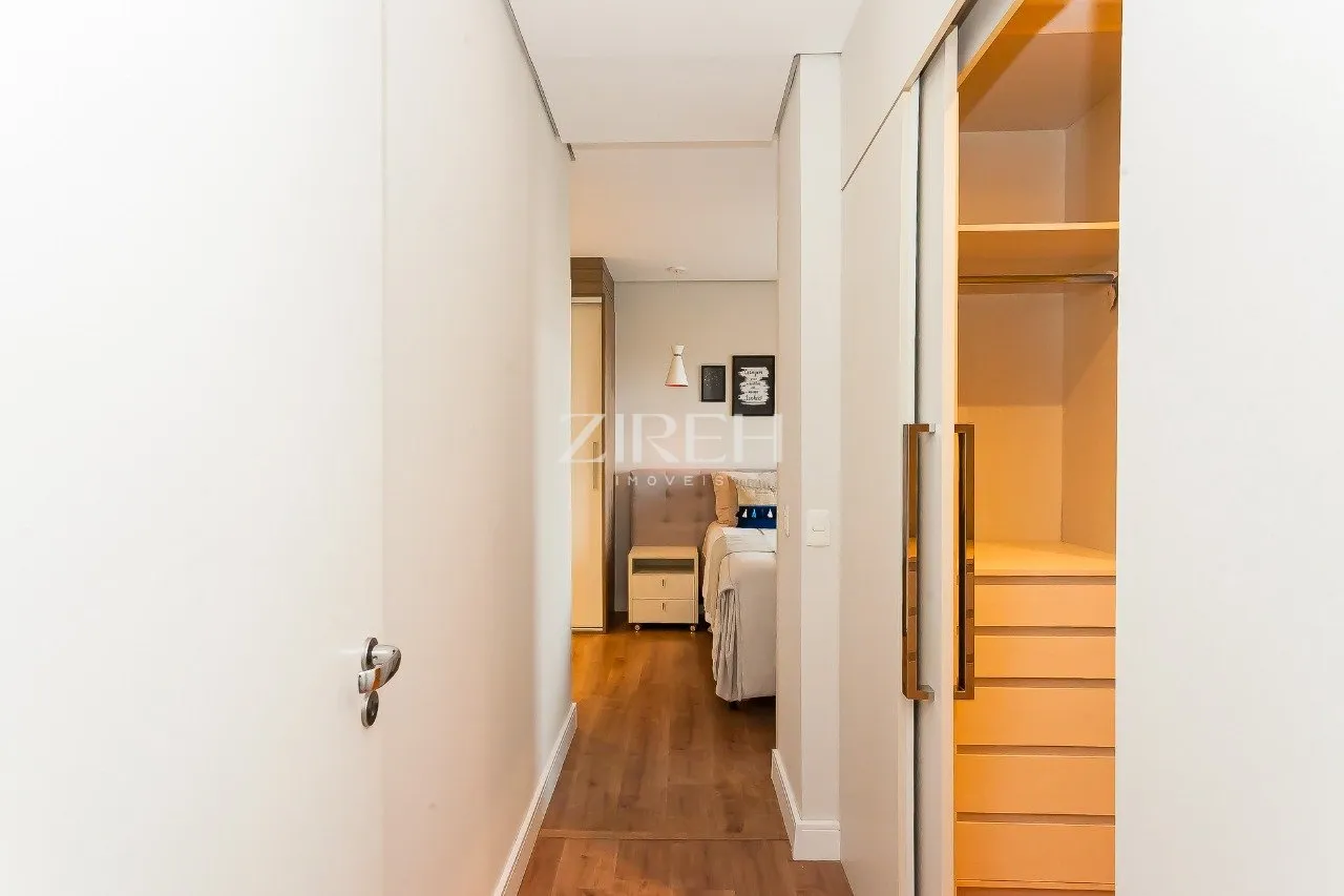 3-bedroom apartment in a building with a gym — photo 12