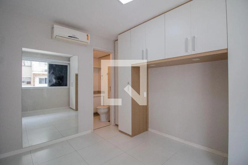 Apartment, 92 m², with a glass-enclosed balcony — photo 47