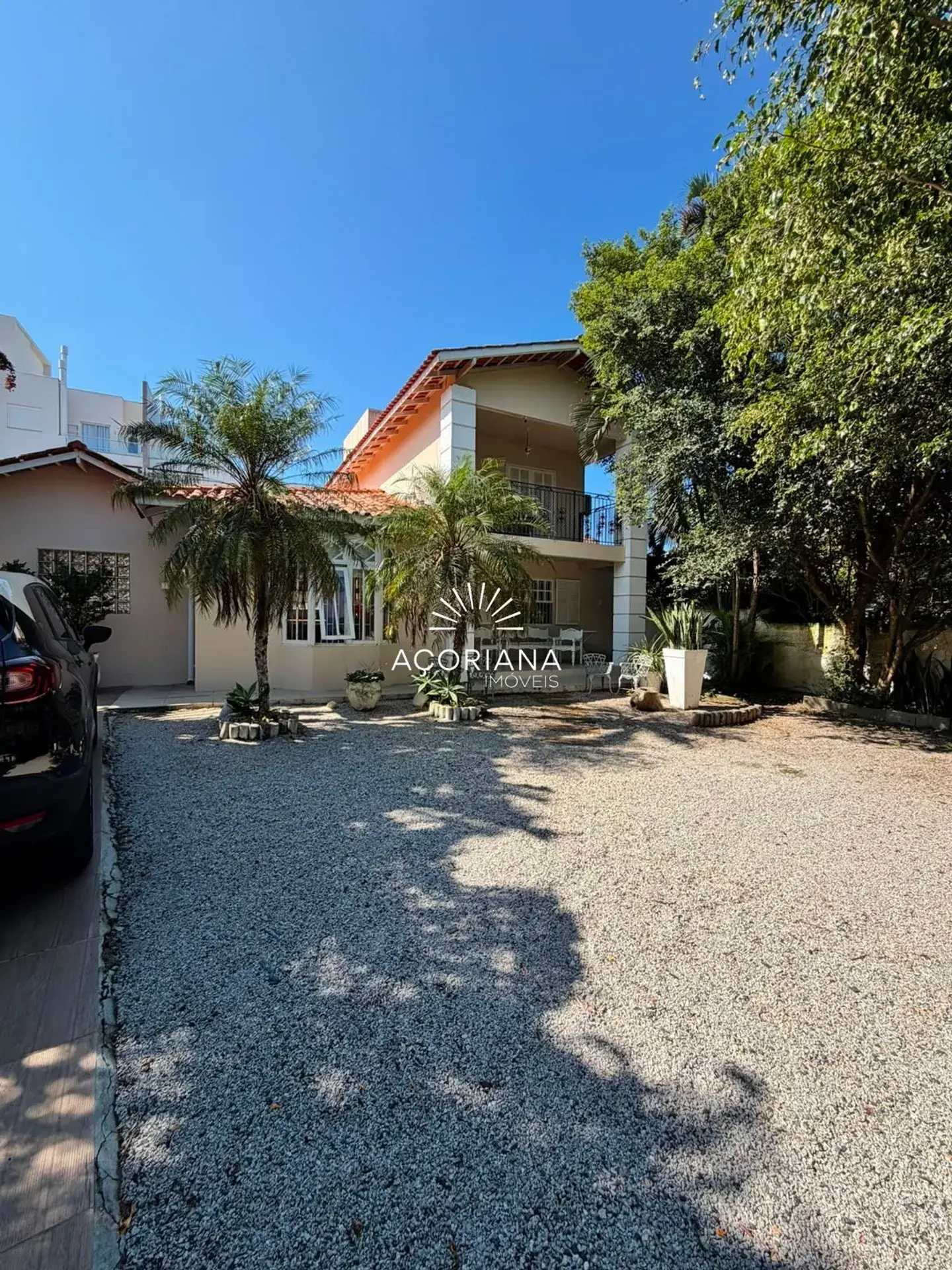 Furnished 600 m² house with 5 bedrooms and an integrated kitchen — photo 14