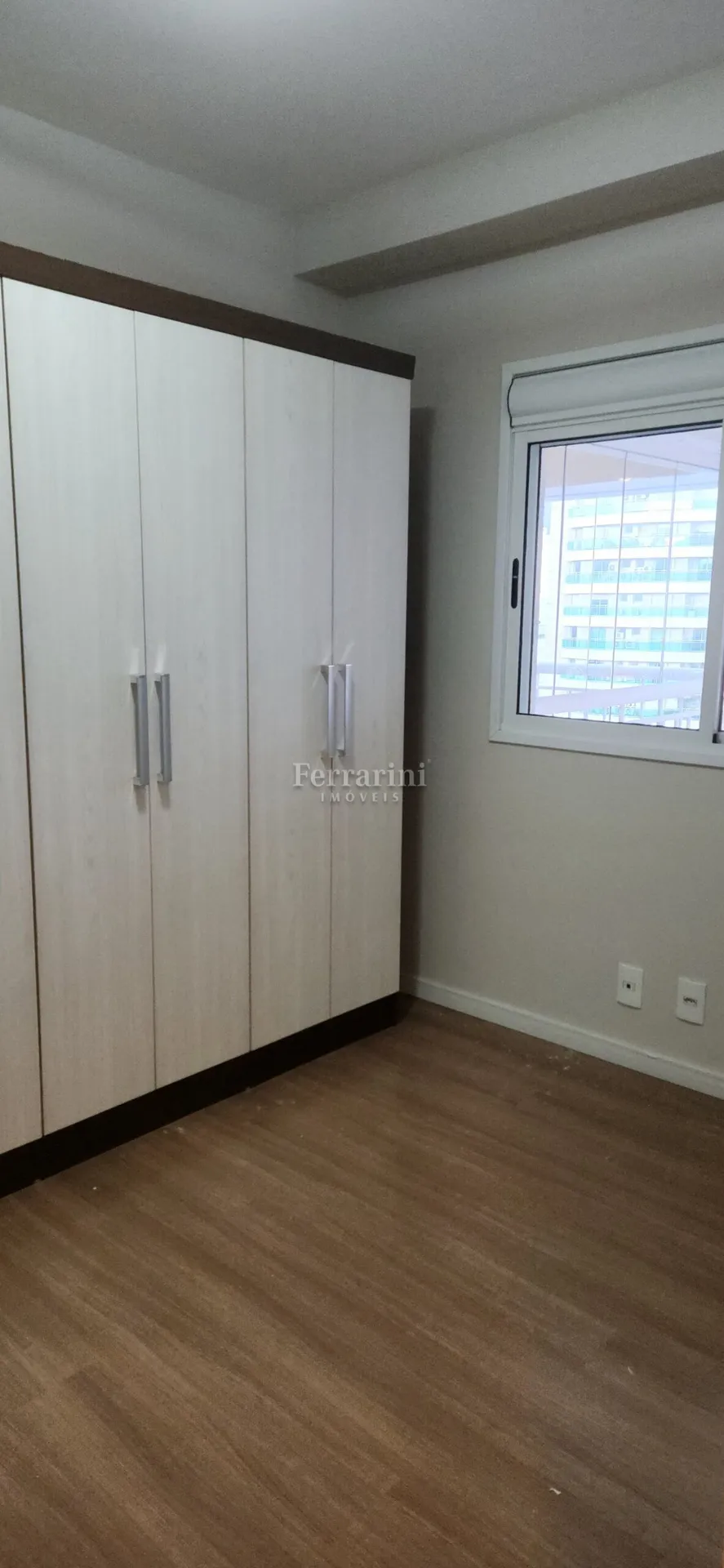 Apartment with 3 bedrooms and a closed kitchen — photo 17