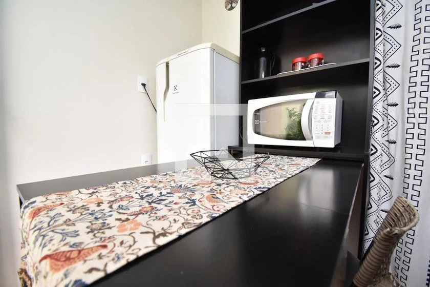 Furnished studio with balcony, gas mini-kitchen — photo 9