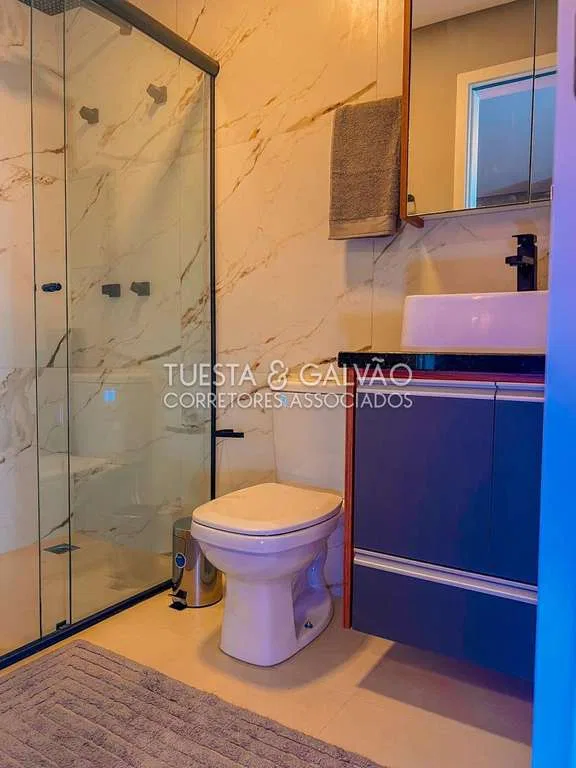 Furnished studio 31 m² with desk and private bath — photo 10