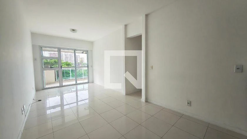 87 m² apartment with a bathtub and floor-to-ceiling windows — photo 6