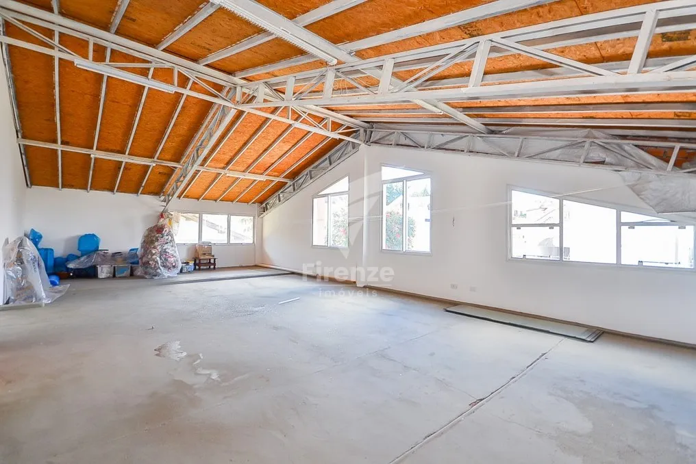 424 m² house with 3 en-suite bedrooms and 4 parking spots — photo 46