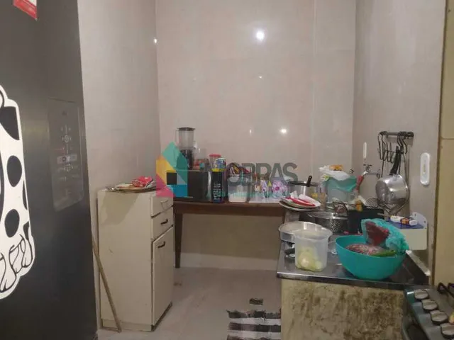 Furnished 3-bedroom apartment with a balcony — photo 20