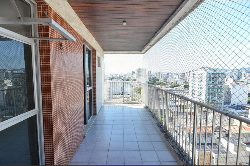 Пентхаус в оренду з 3 спальнями та балконом — photo 3