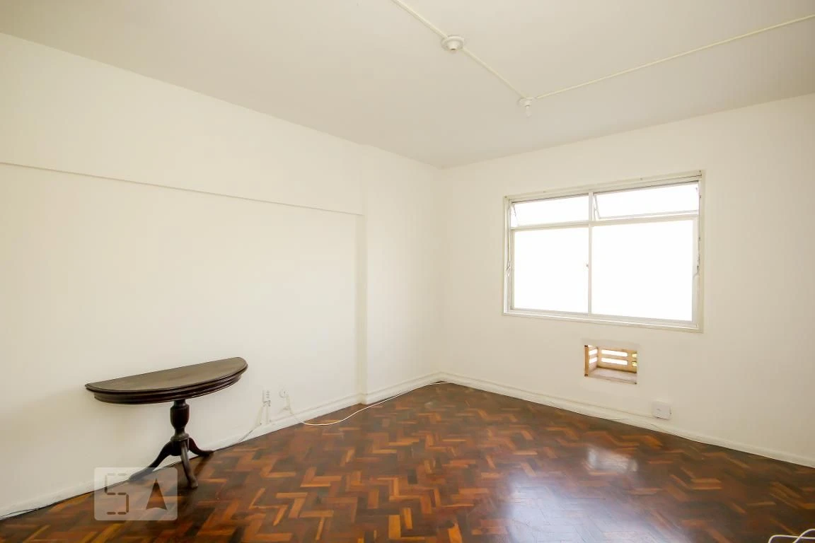 Apartment, 30 m², with wood or laminate floors — photo 5