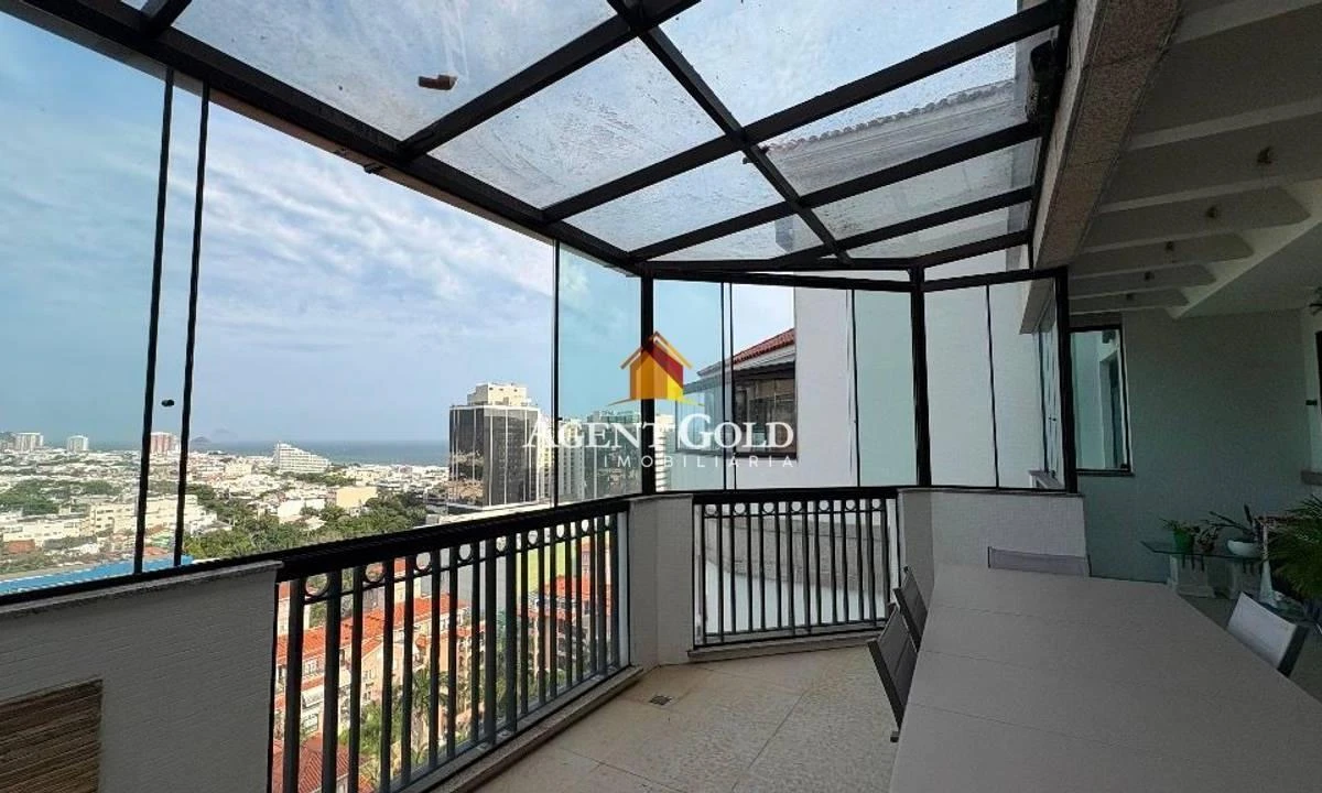 4-bedroom apartment in a building with a sauna — photo 4