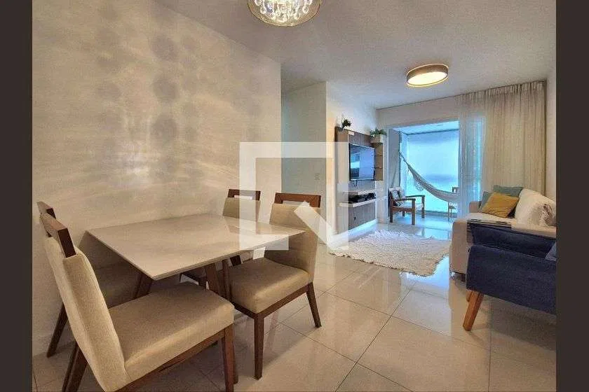 80 m² apartment with a pool in the building — photo 15