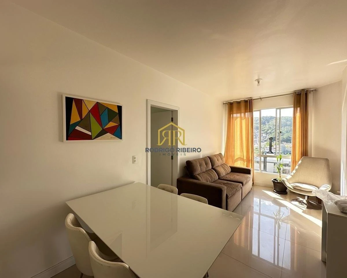 3-bedroom apartment with a home office in Florianópolis