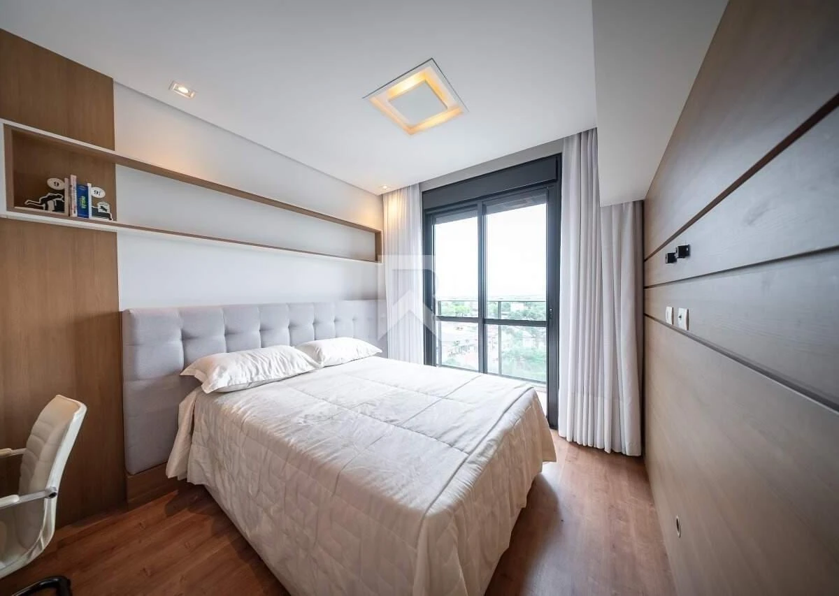 Furnished apartment, 150 m², with a glass-enclosed balcony — photo 48
