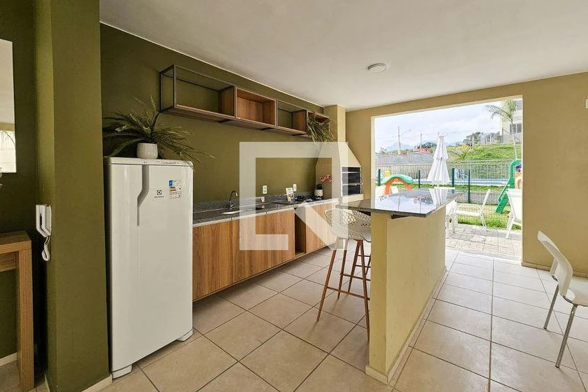 2-bedroom apartment in a building with a gym — photo 38