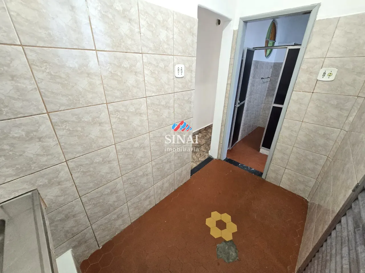 1-bedroom apartment with balcony and fitted kitchen cabinets — photo 18