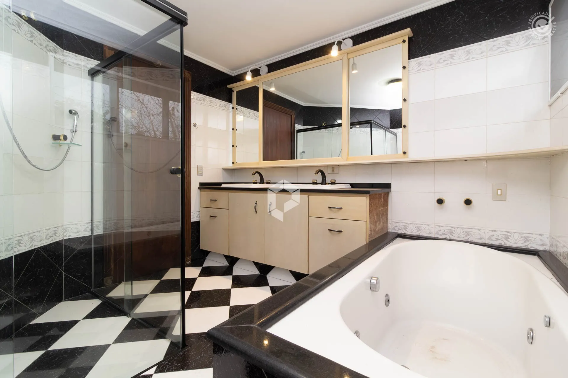 Furnished house with 3 bedrooms and a gas kitchen — photo 21