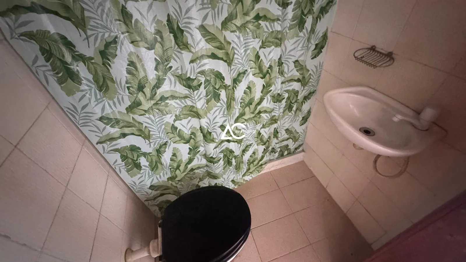Furnished duplex house with 4 bedrooms and 600 m² — photo 40