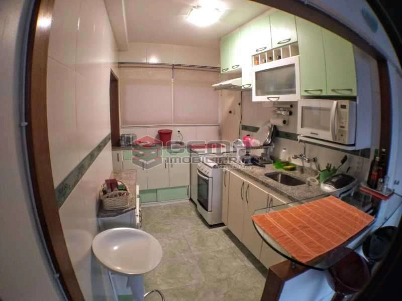 Furnished apartment with 2 bedrooms and 70 m² — photo 2
