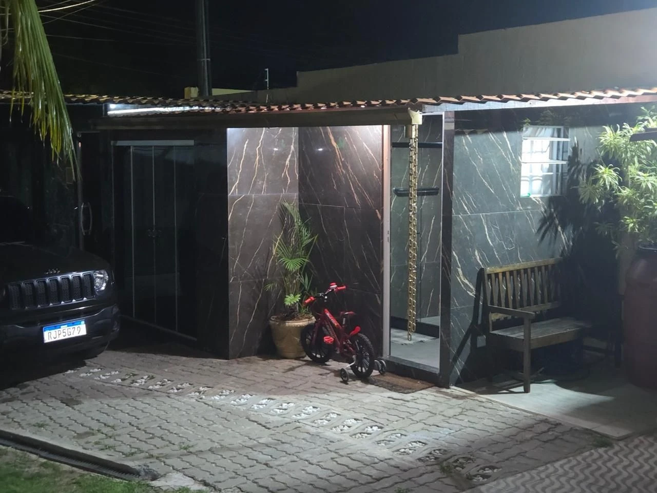 Furnished house with 5 bedrooms, private yard — photo 22