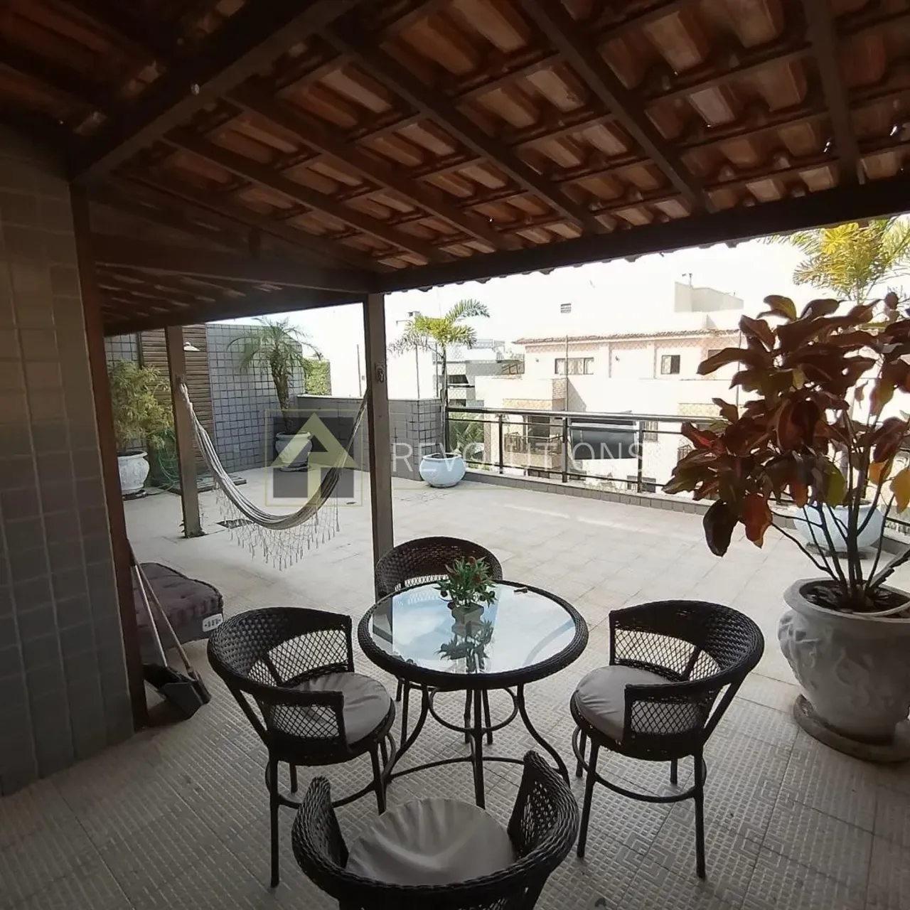 Furnished apartment with 5 bedrooms and a gas kitchen — photo 3