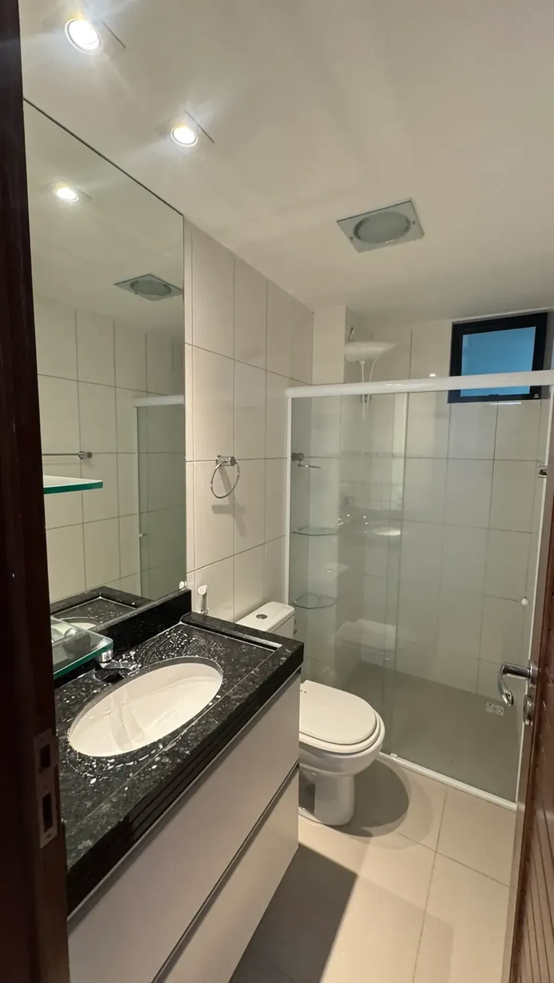 Apartment on the 18th floor with a washing machine — photo 7