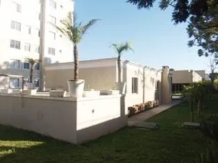 Apartamento com piso de madeira ou laminado, Portão — photo 2