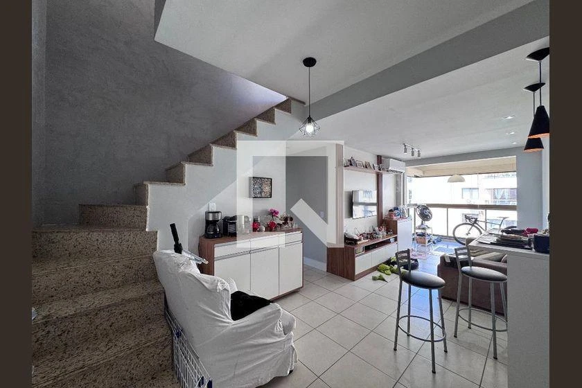 Rental apartment with 3 bedrooms and 211 m² — photo 4