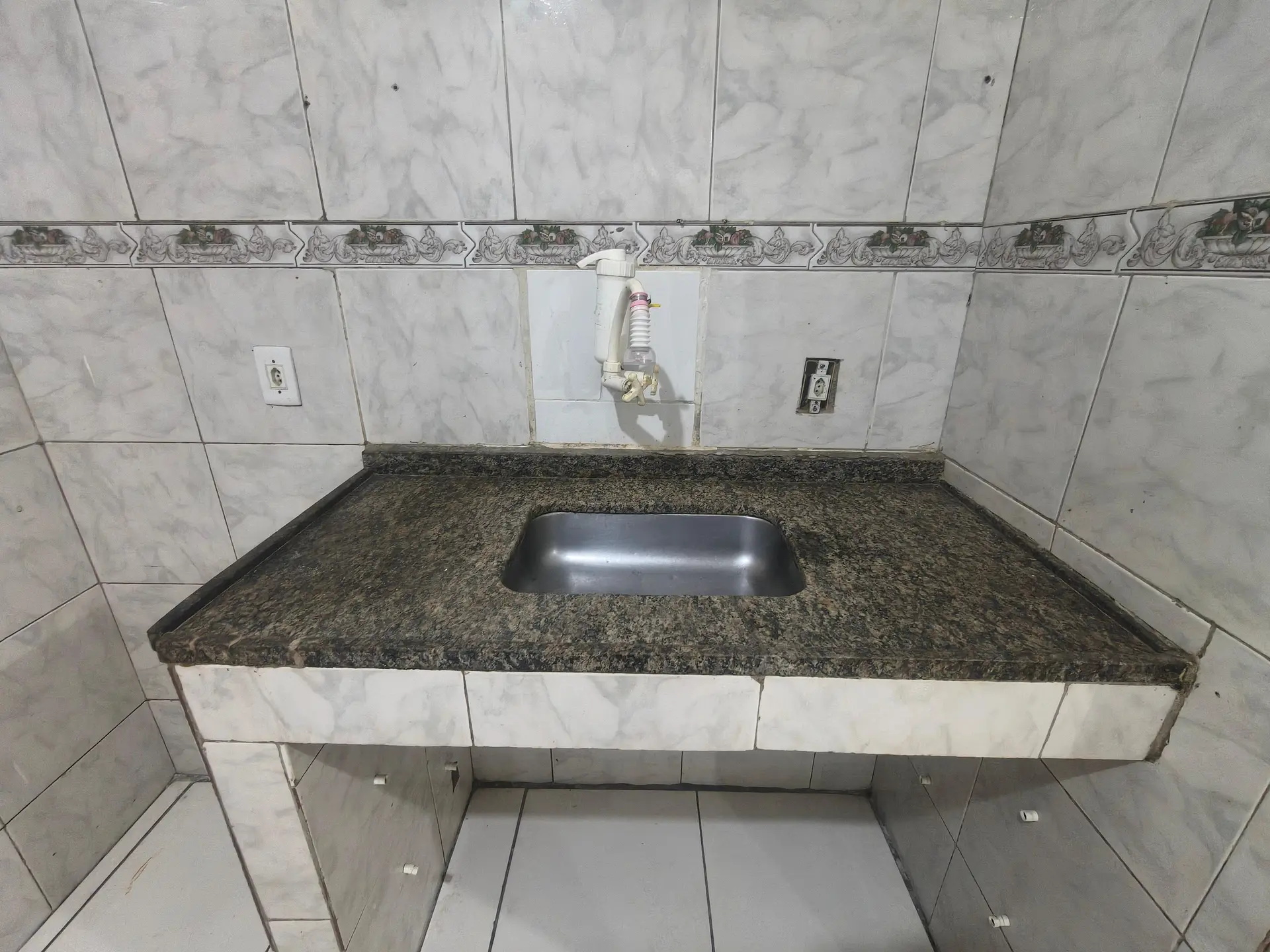 House with 1 bedroom and 1 bathroom and gas kitchen — photo 16