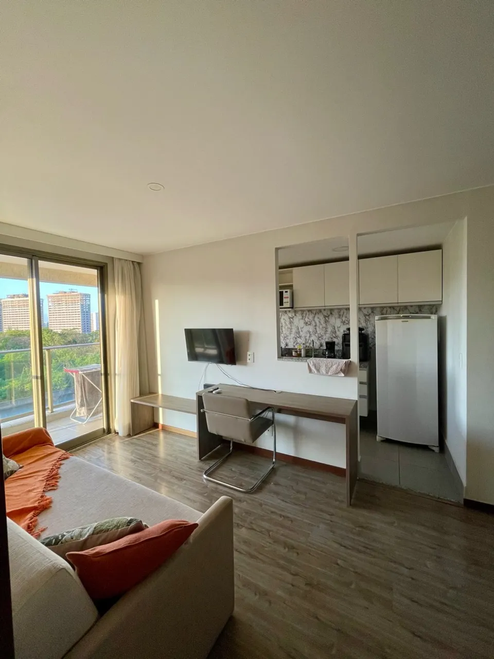 Furnished apartment, 68 m², with a washing machine — photo 10