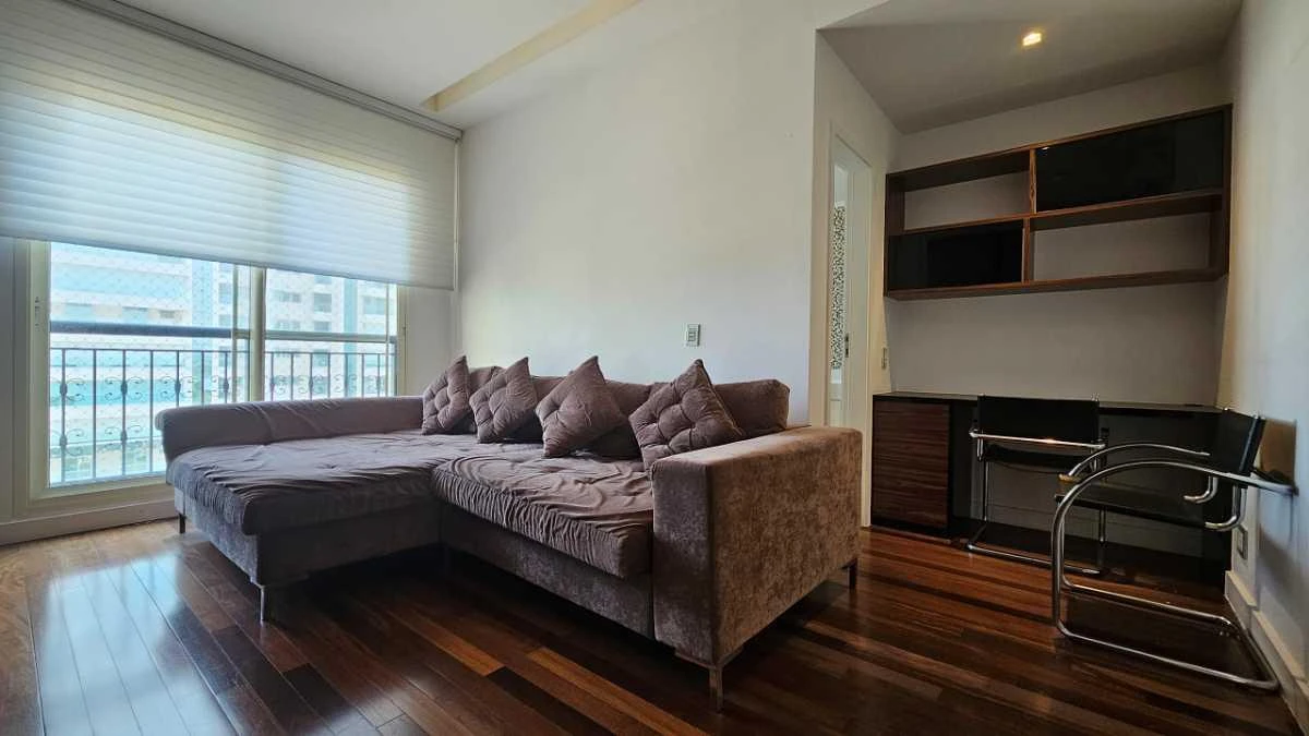 299 m² apartment with 4 en-suite bedrooms and laundry washer — photo 6