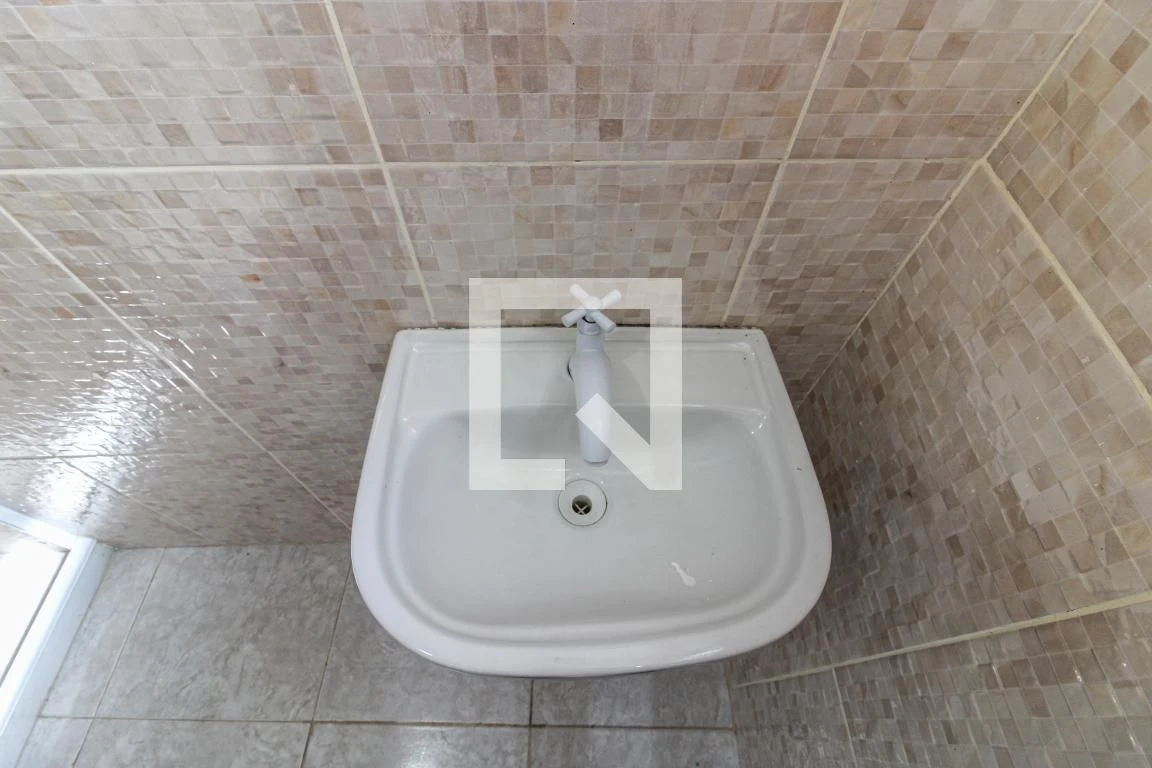 Unfurnished house with 1 bedroom and 1 bathroom — photo 4