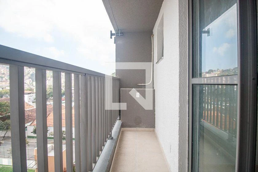 Apartment, 32 m², with wood or laminate floors — photo 7