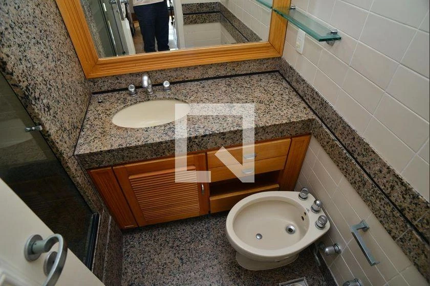 Apartamento de 4 quartos com 215 m² e varanda envidraçada — photo 37