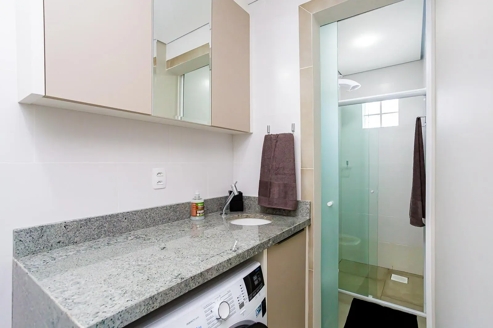 Furnished 27 m² apartment with 1 en-suite and no parking — photo 11