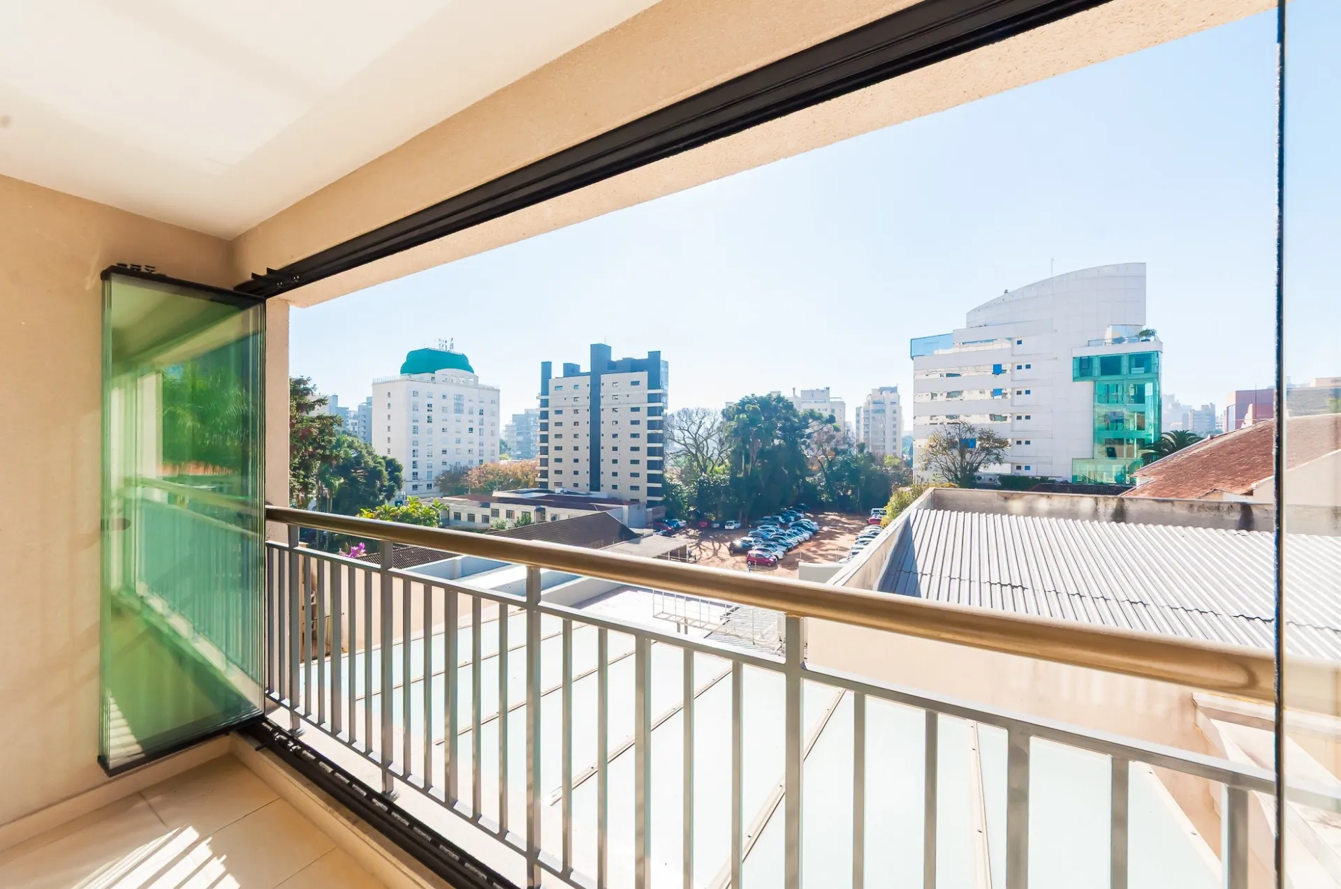 Apartamento mobiliado de 70 m² com 1 quarto e varanda — photo 25