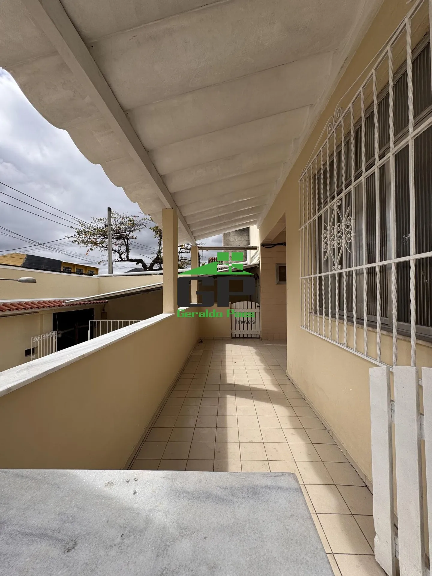 Unfurnished house with 4 bedrooms and a balcony — photo 5