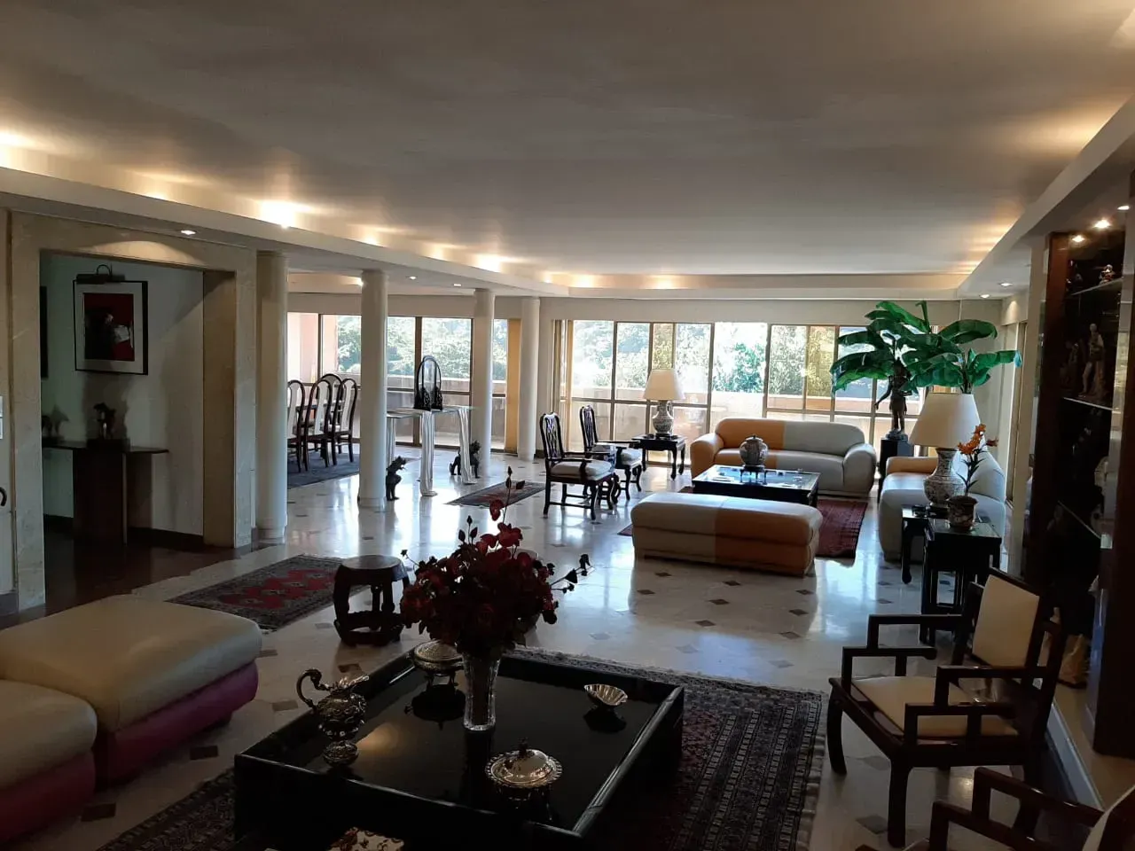 Casa para alugar com 4 quartos e cozinha com fogão a gás