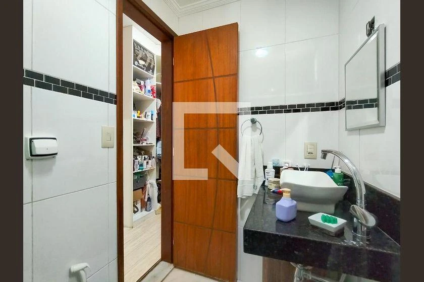 Furnished house with 3 bedrooms, 180 m² and 1 parking spot — photo 31