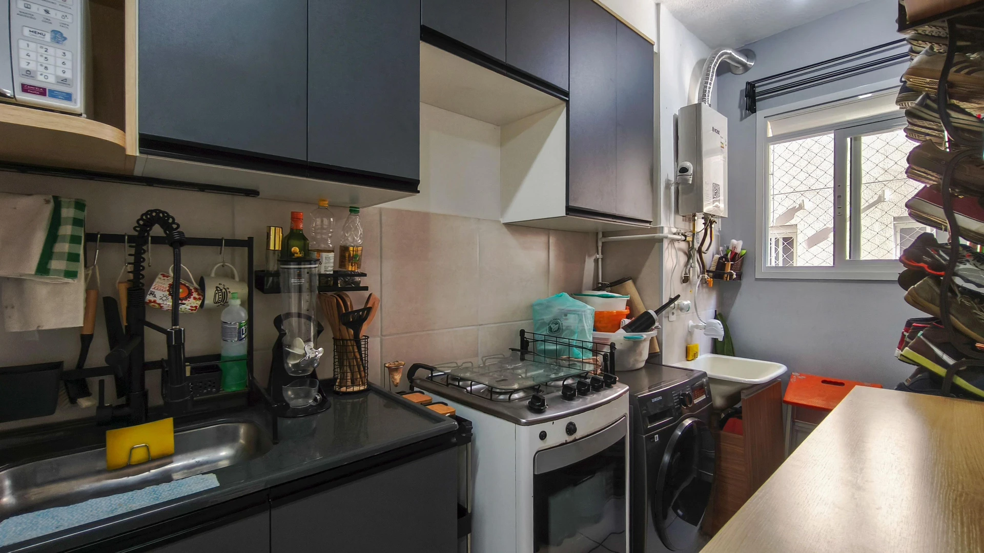 Home office in a one-bedroom apartment, 32 m² — photo 38