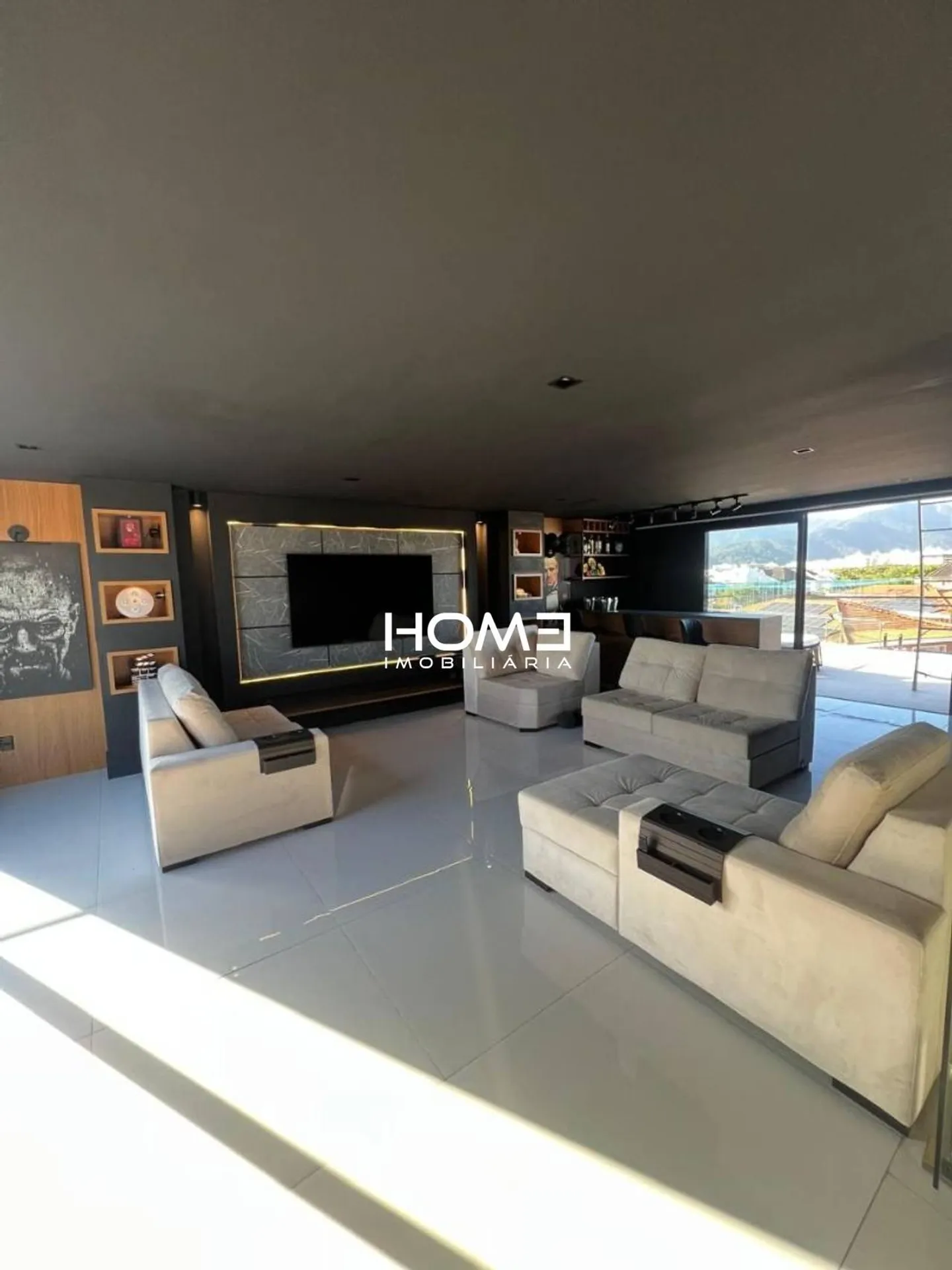 House with 4 bedrooms and 5 bathrooms mountain view — photo 11