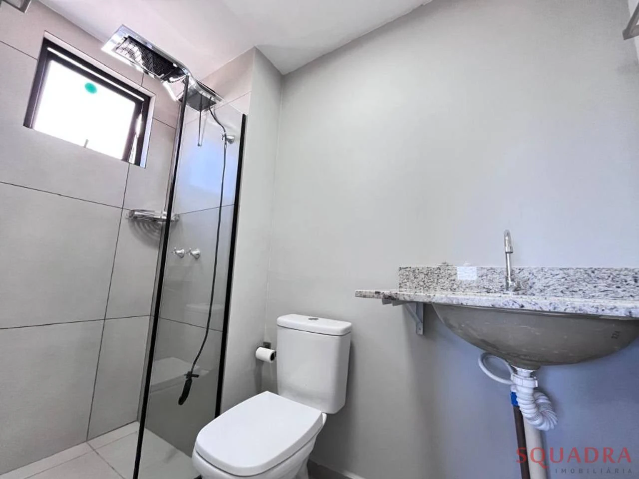 2-bedroom apartment with a grill on the balcony in Curitiba — photo 29