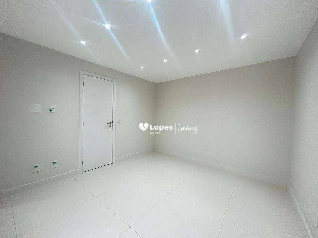 Duplex penthouse with private pool and 316 m² — photo 9