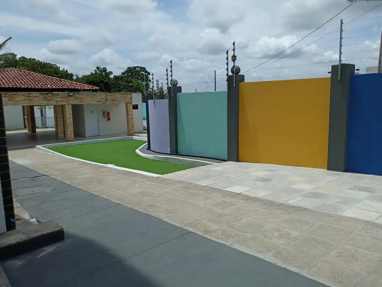 Apartamento de 2 quartos em condomínio com piscina — photo 23