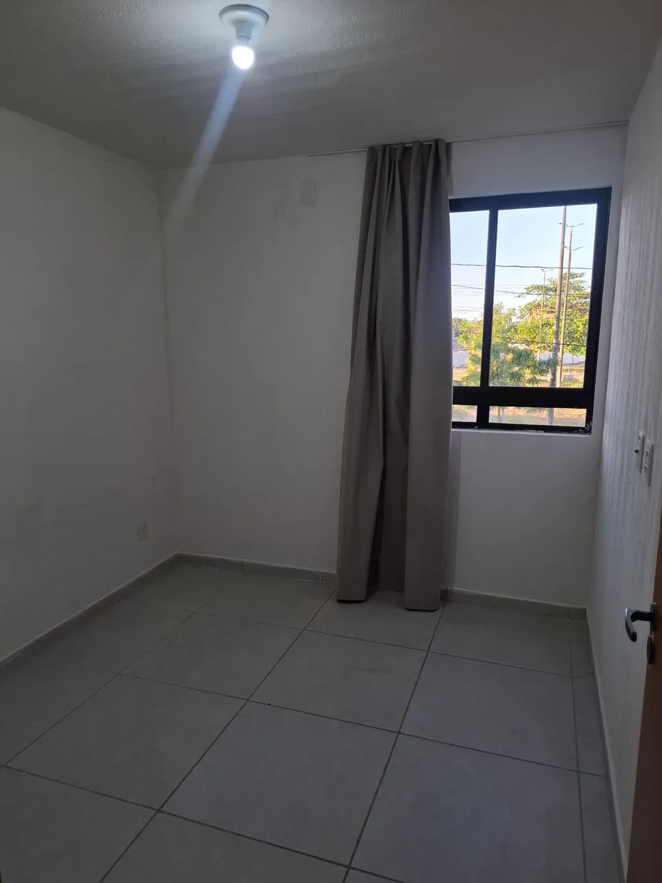 2-bedroom apartment in a building with a gym — photo 9