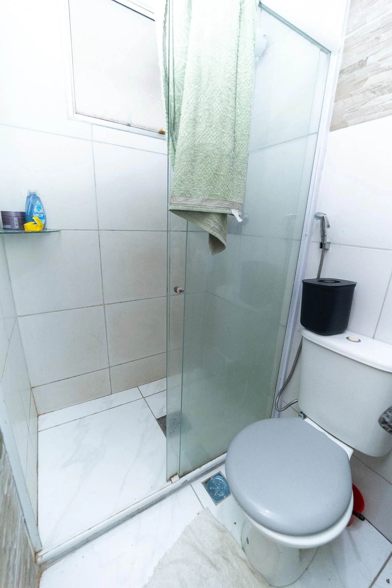 2-bedroom apartment in a building with a pool — photo 4