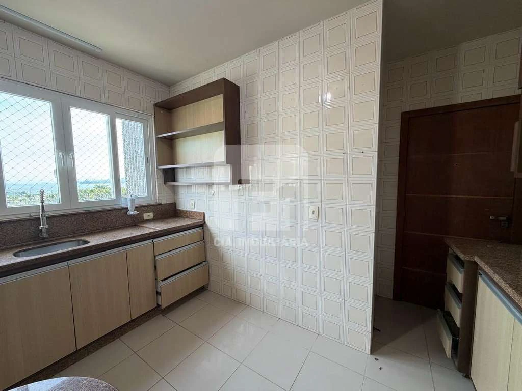 4-bedroom apartment with 168 m² and 1 suite — photo 2