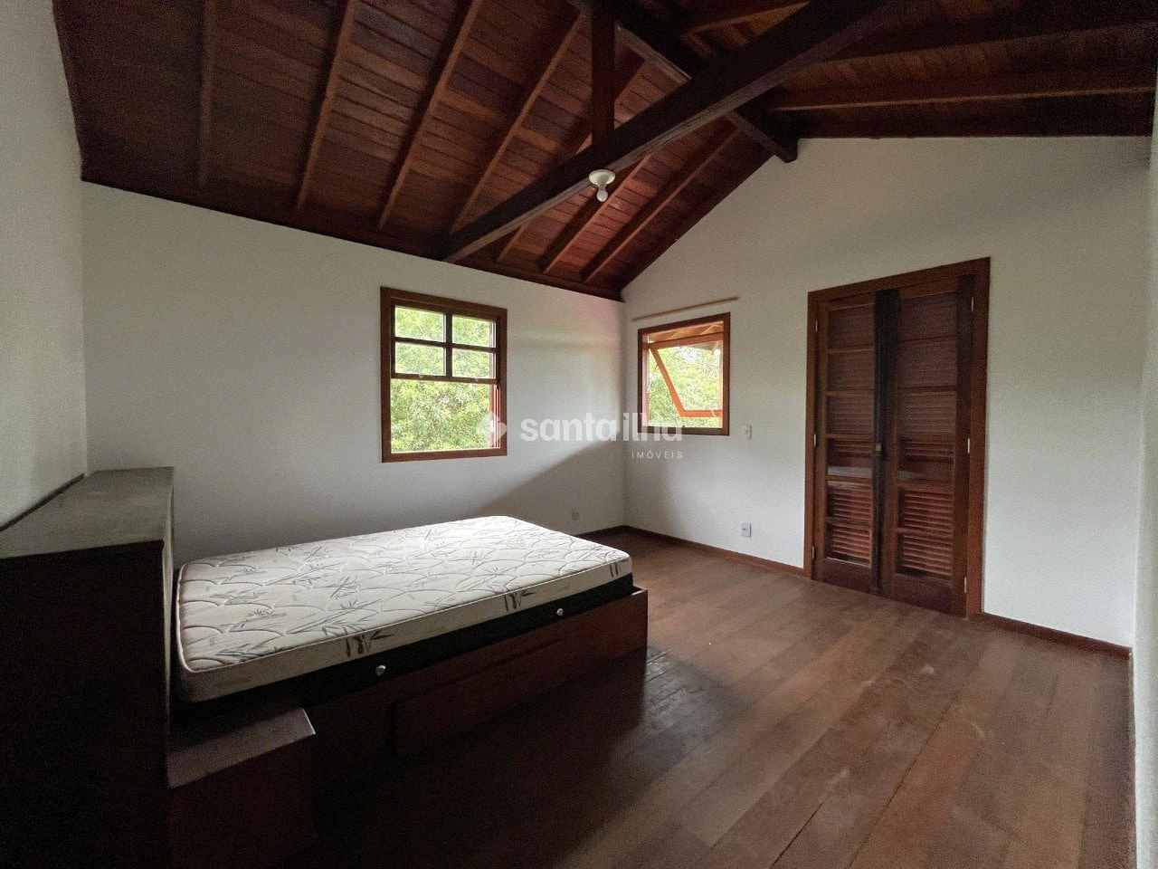 4-bedroom house with a garden — photo 20