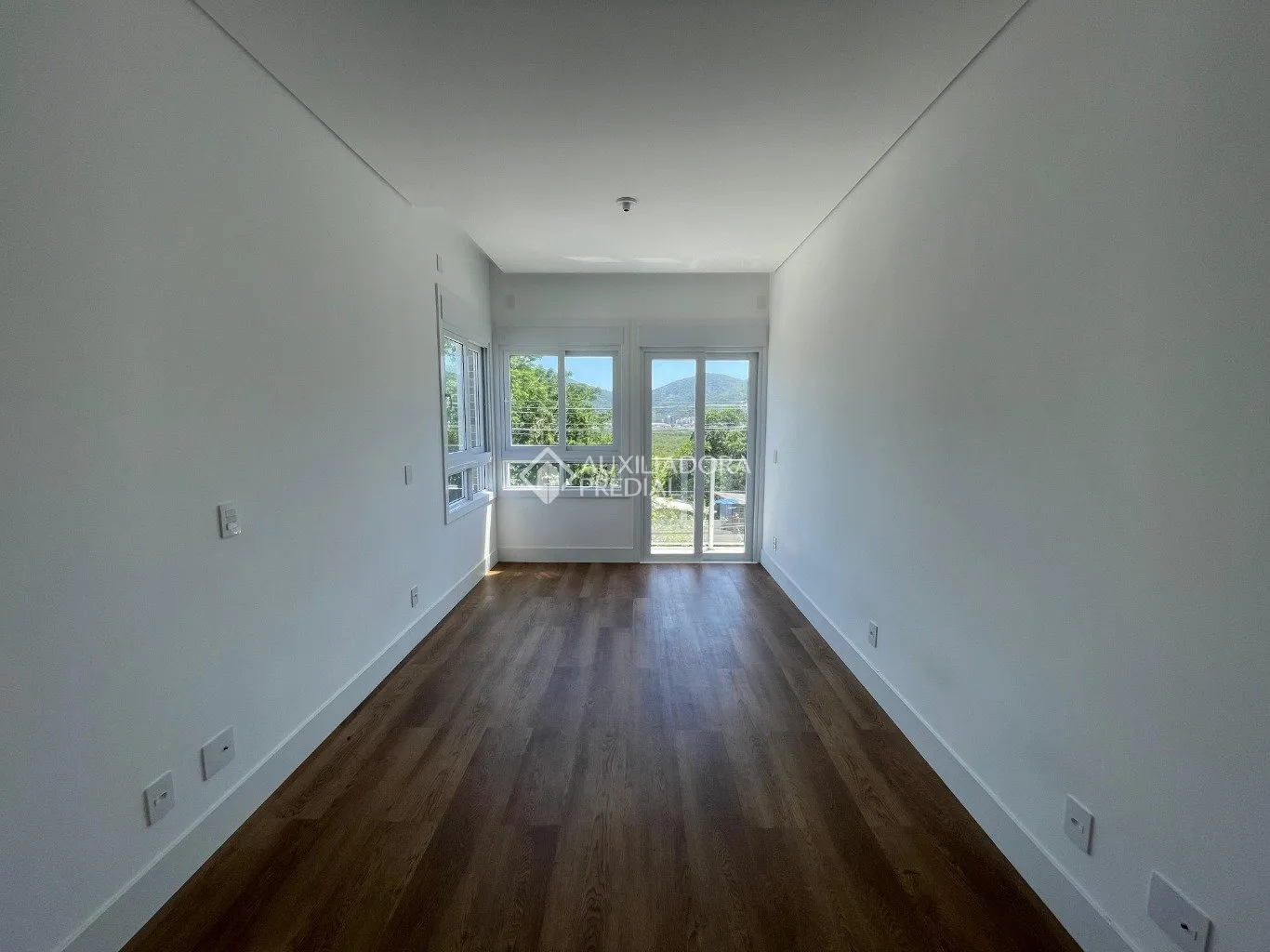 3-bedroom apartment with 159 m² and 2 parking spaces — photo 28