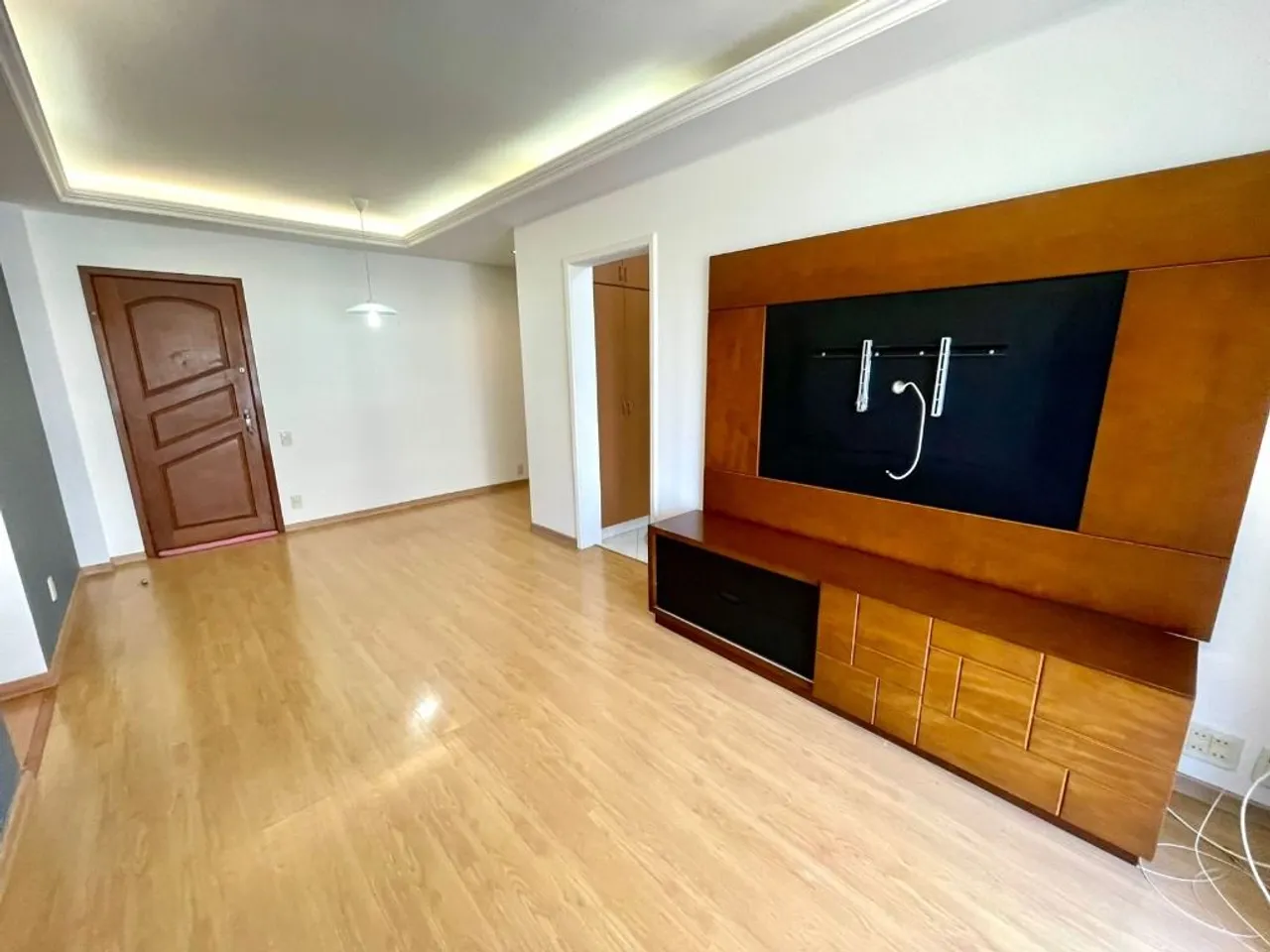 2-bedroom apartment with a balcony — photo 8